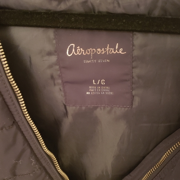 Black Aeropostale vest - Picture 3 of 3